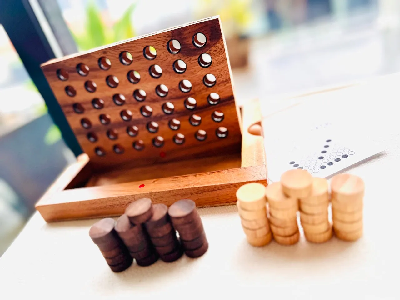Connect Four 4 IN A ROW GAME board game -folds away travel ready.
