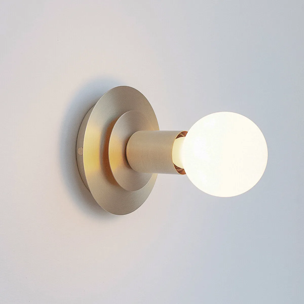 "Aureole" Wall Light - Brass